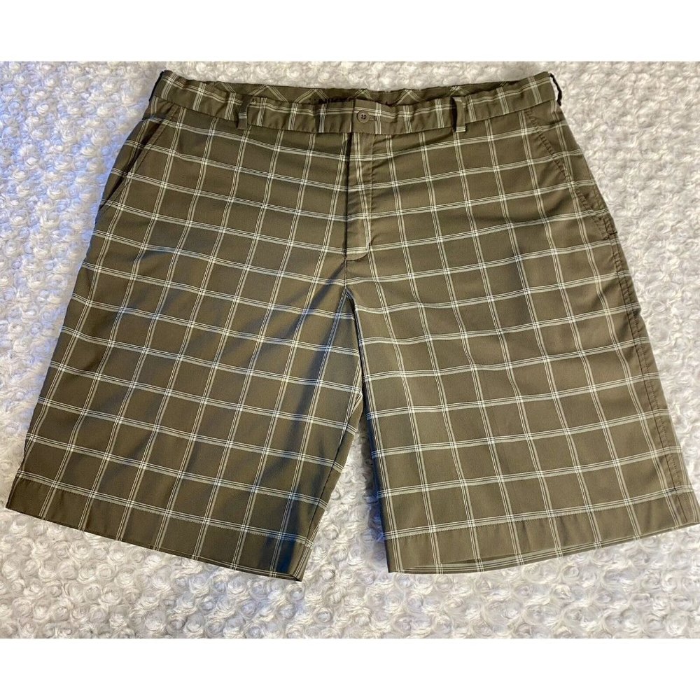Nike golf Size 40 Men’s Shorts